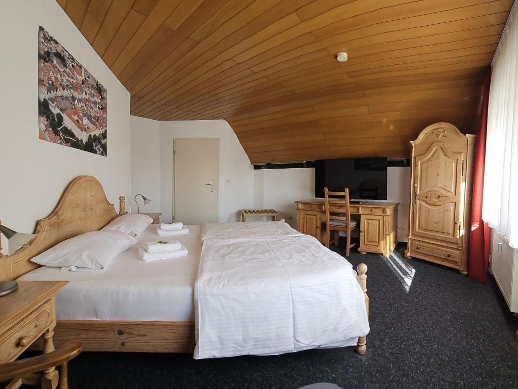 Hotel Hirsch Guenzburg Luaran gambar