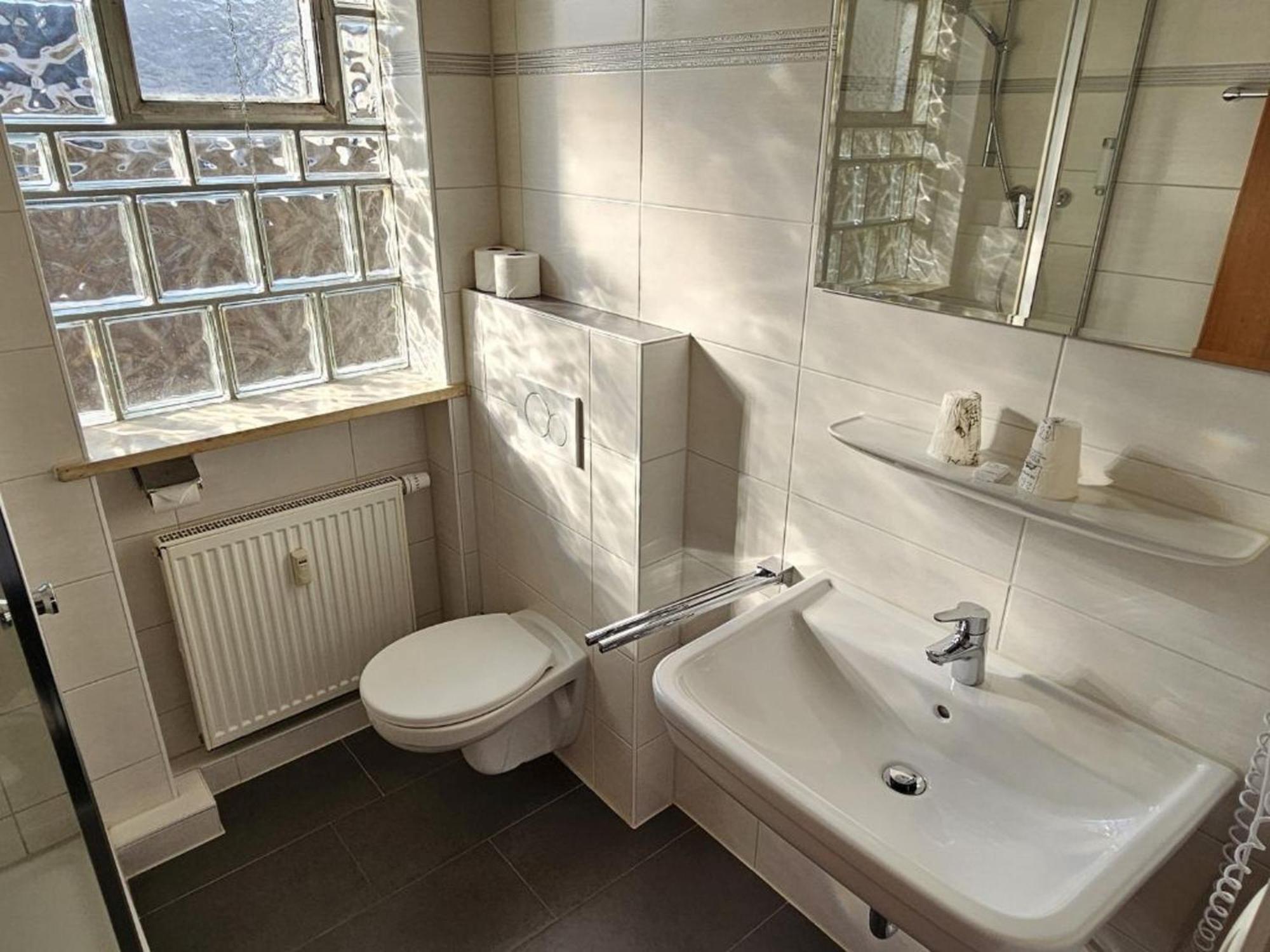 Hotel Hirsch Guenzburg Luaran gambar